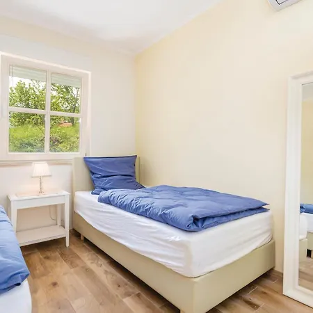 6 Bedroom Cozy Home In Lovran * Lovran