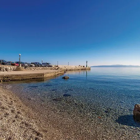 6 Bedroom Cozy Home In Lovran Holiday home Lovran